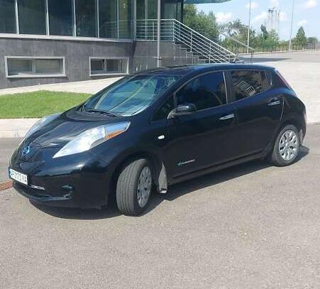 Nissan Leaf                            2013г. в рассрочку