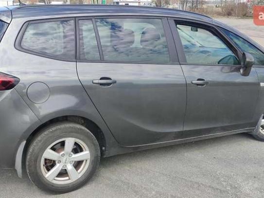 Opel Zafira 2012г. в рассрочку