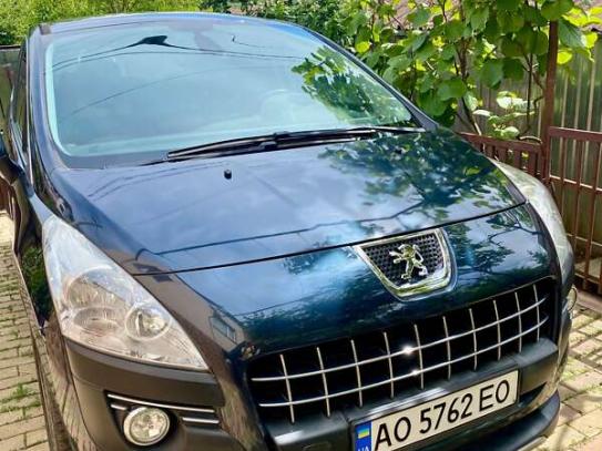 Peugeot 3008
                            2012г. в рассрочку