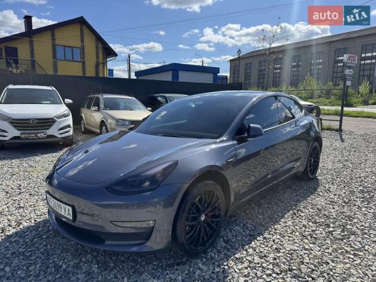 Tesla Model 3                         2022г. в рассрочку