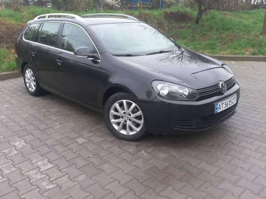 Volkswagen Golf
                            2010г. в рассрочку