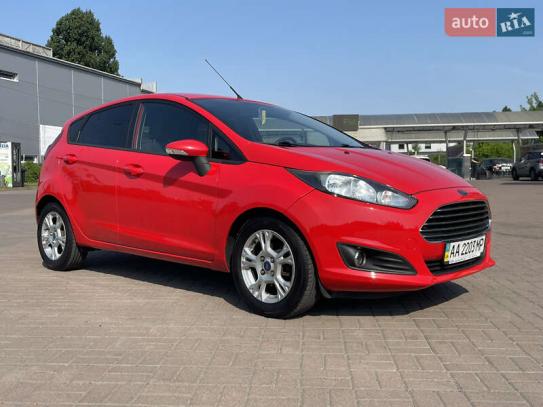Ford Fiesta                          2014г. в рассрочку