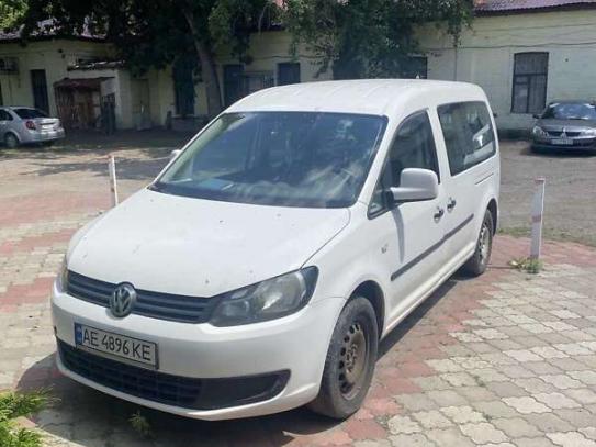 Volkswagen Caddy                           2012г. в рассрочку