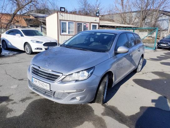 Peugeot 308
                             2015г. в рассрочку