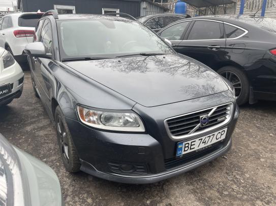 Volvo V50 2010г. в рассрочку