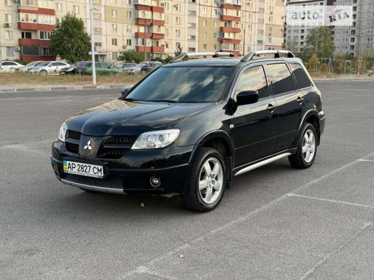 Mitsubishi Outlander 2007г. в рассрочку