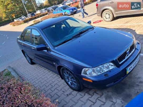 Volvo S40                             2004г. в рассрочку