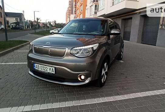 Kia Soul 2015р. у розстрочку