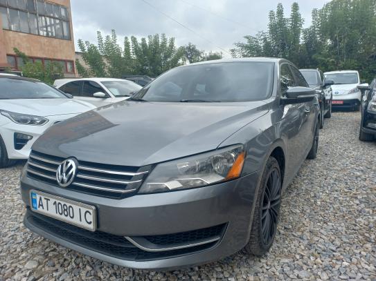 Volkswagen Passat 2014р. у розстрочку