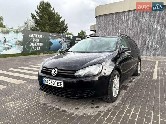 Volkswagen Golf
                            2011г. в рассрочку