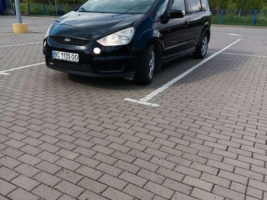 Ford S-max
                           2007г. в рассрочку