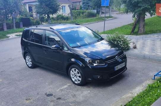 Volkswagen Touran                          2014г. в рассрочку