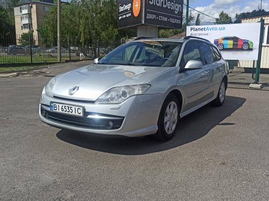 Renault Laguna                          2009г. в рассрочку