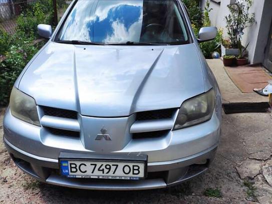 Mitsubishi Outlander                       2006г. в рассрочку