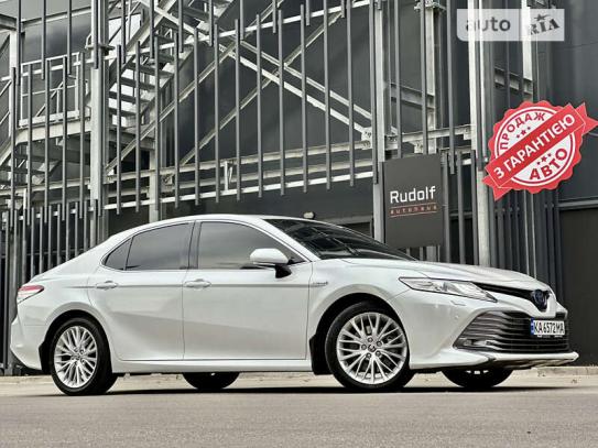 Toyota Camry 2020г. в рассрочку