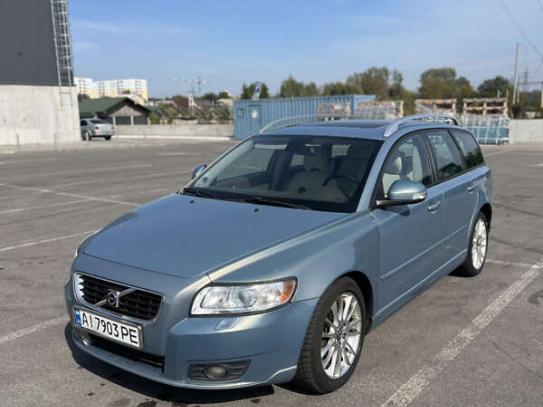 Volvo V50 2009р. у розстрочку