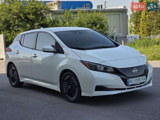 Nissan Leaf
                            2024г. в рассрочку