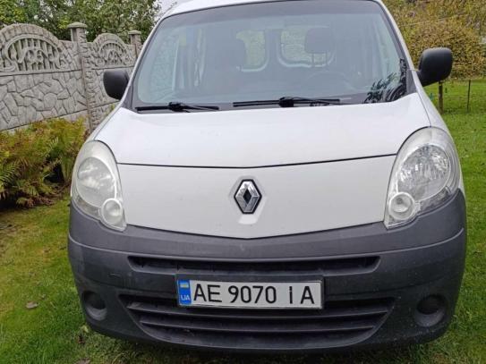 Renault Kangoo
                          2011г. в рассрочку