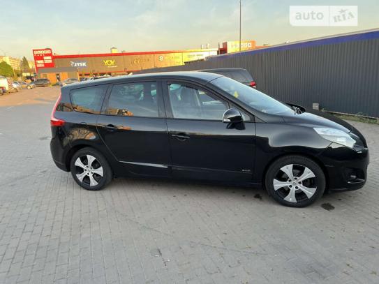 Renault Scenic 2009р. у розстрочку