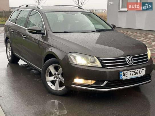 Volkswagen Passat 2012р. у розстрочку