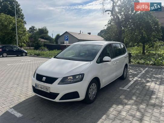 Seat Alhambra
                        2011г. в рассрочку