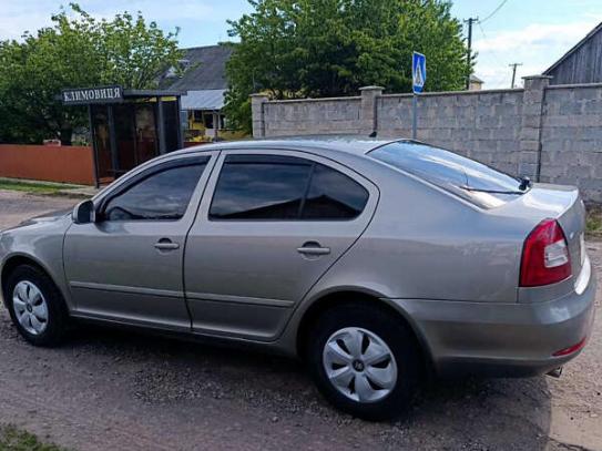 Skoda Octavia                         2010г. в рассрочку