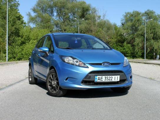 Ford Fiesta                          2011г. в рассрочку