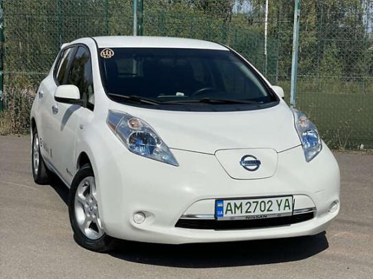 Nissan Leaf 2014г. в рассрочку