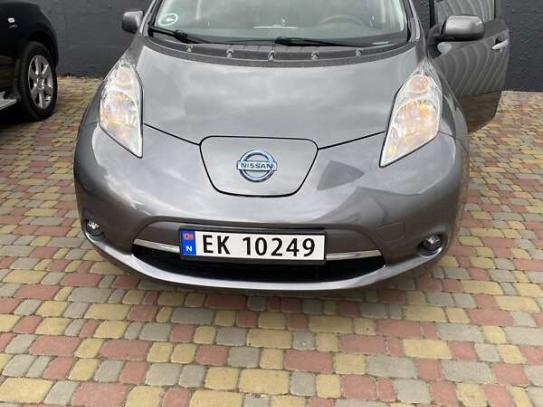Nissan Leaf 2014г. в рассрочку