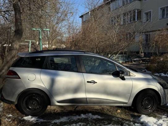 Renault Clio                            2015г. в рассрочку