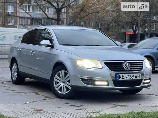 Volkswagen Passat 2008р. у розстрочку