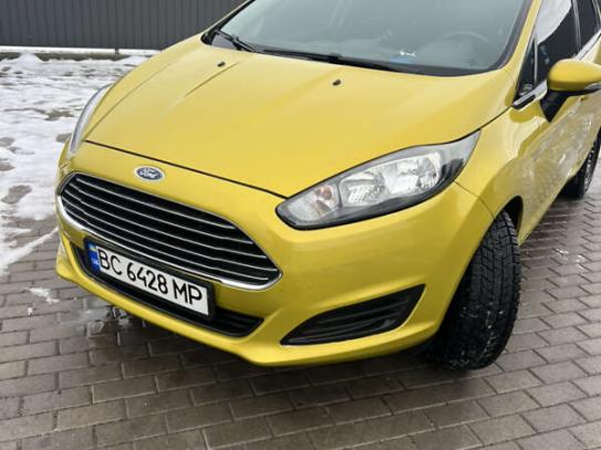 Ford Fiesta 2013р. у розстрочку