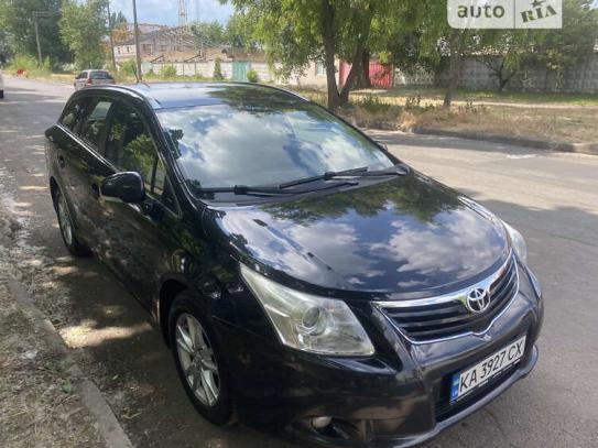 Toyota Avensis 2011г. в рассрочку