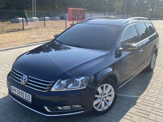 Volkswagen Passat 2014р. у розстрочку