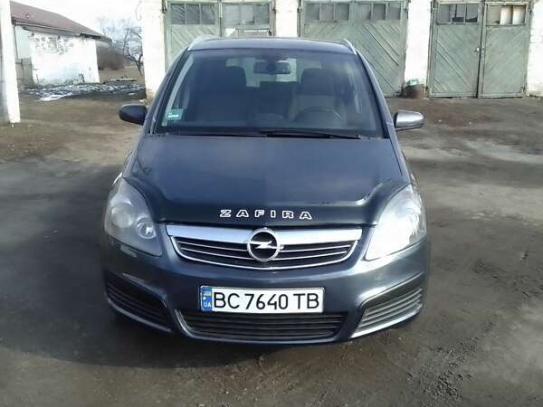 Opel Zafira                          2009г. в рассрочку