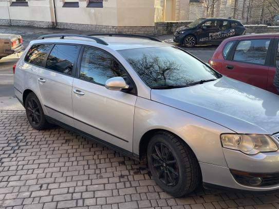 Volkswagen Passat 2008р. у розстрочку