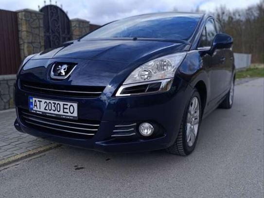 Peugeot 5008
                            2010г. в рассрочку