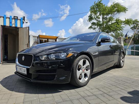 Jaguar Xe 2016р. у розстрочку