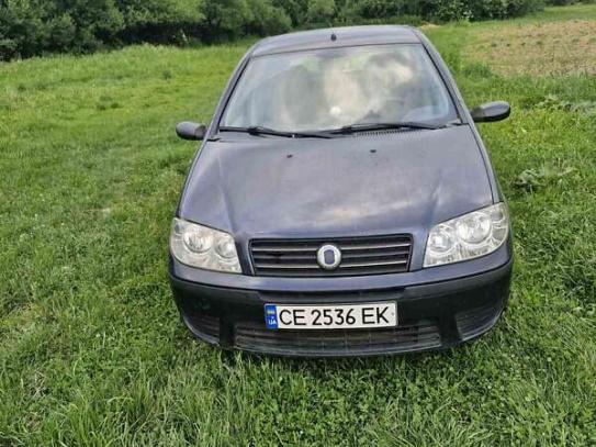 Fiat Punto                           2005г. в рассрочку