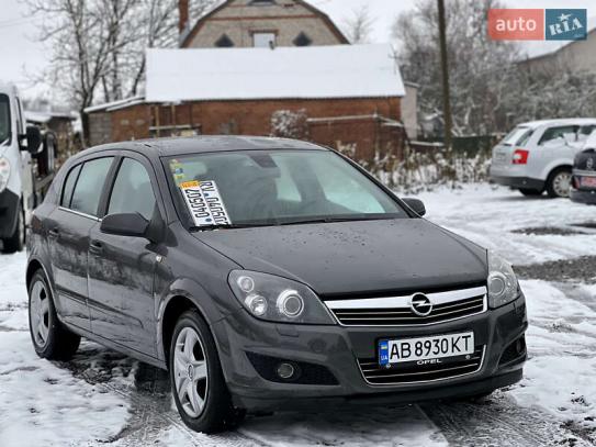 Opel Astra 2009р. у розстрочку