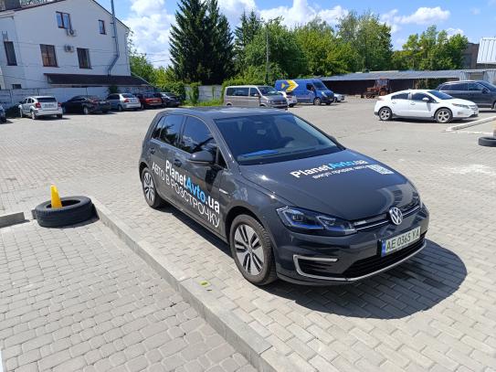 Volkswagen E-golf                          2020г. в рассрочку
