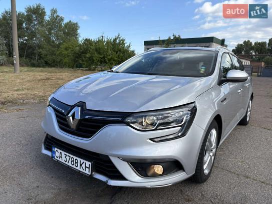 Renault Megane                          2017г. в рассрочку