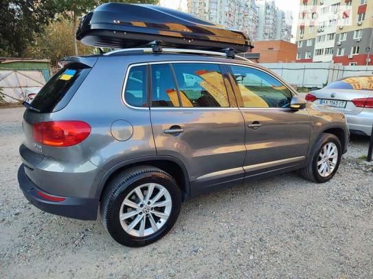 Volkswagen Tiguan 2012р. у розстрочку