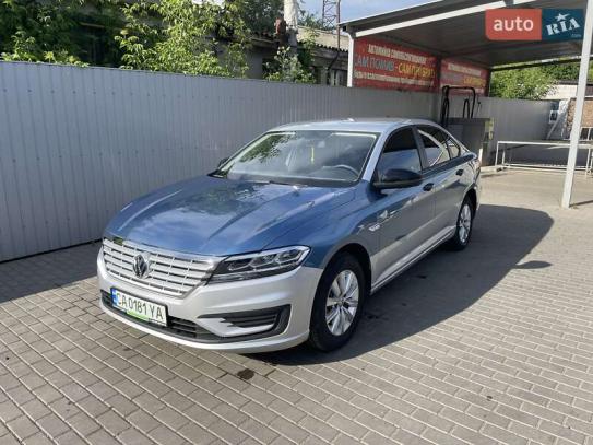 Volkswagen E-lavida 2019р. у розстрочку