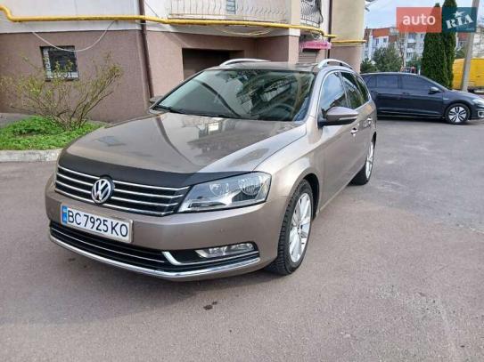 Volkswagen Passat
                          2011г. в рассрочку