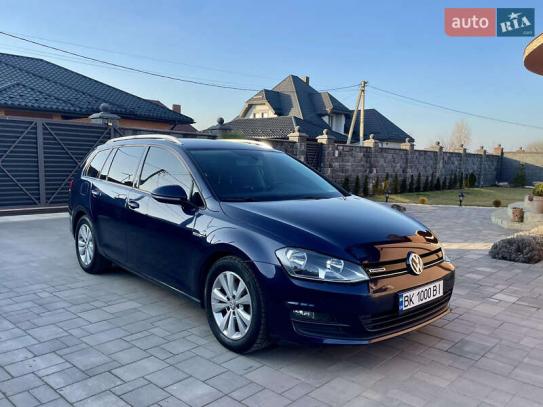 Volkswagen Golf
                            2015г. в рассрочку