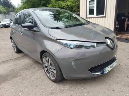 Renault Zoe
                             2016г. в рассрочку
