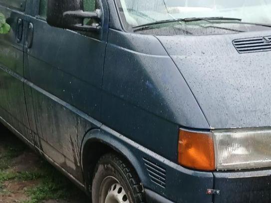 Volkswagen Transporter                     2002г. в рассрочку