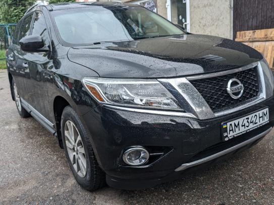 Nissan Pathfinder 2014р. у розстрочку