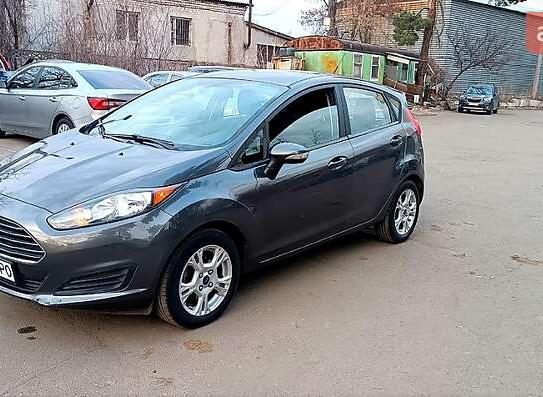 Ford Fiesta                          2016г. в рассрочку